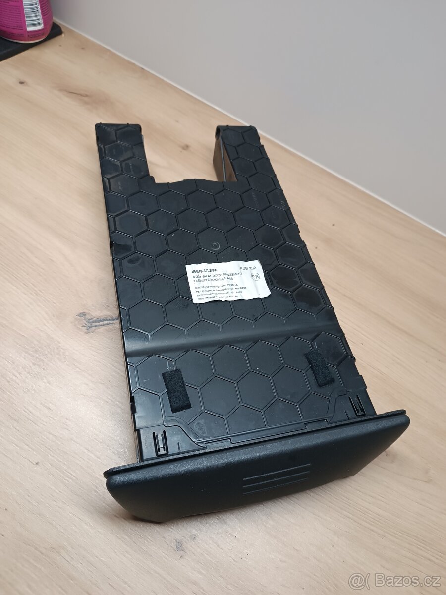 PŘIHRÁDKA NA DOKUMENTY RENAULT MASTER III 685601717R - 2