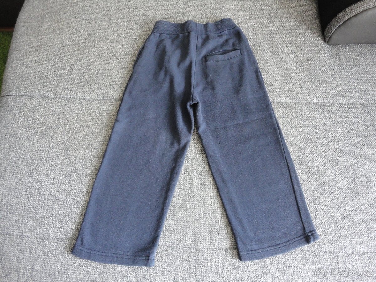 Tepláčky - tm. modré, zn. Kenvelo, vel. 4-5Y - 2