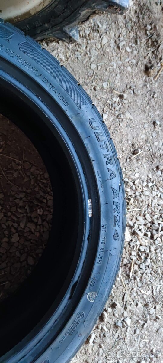 225/45 r19 96w nové - 2