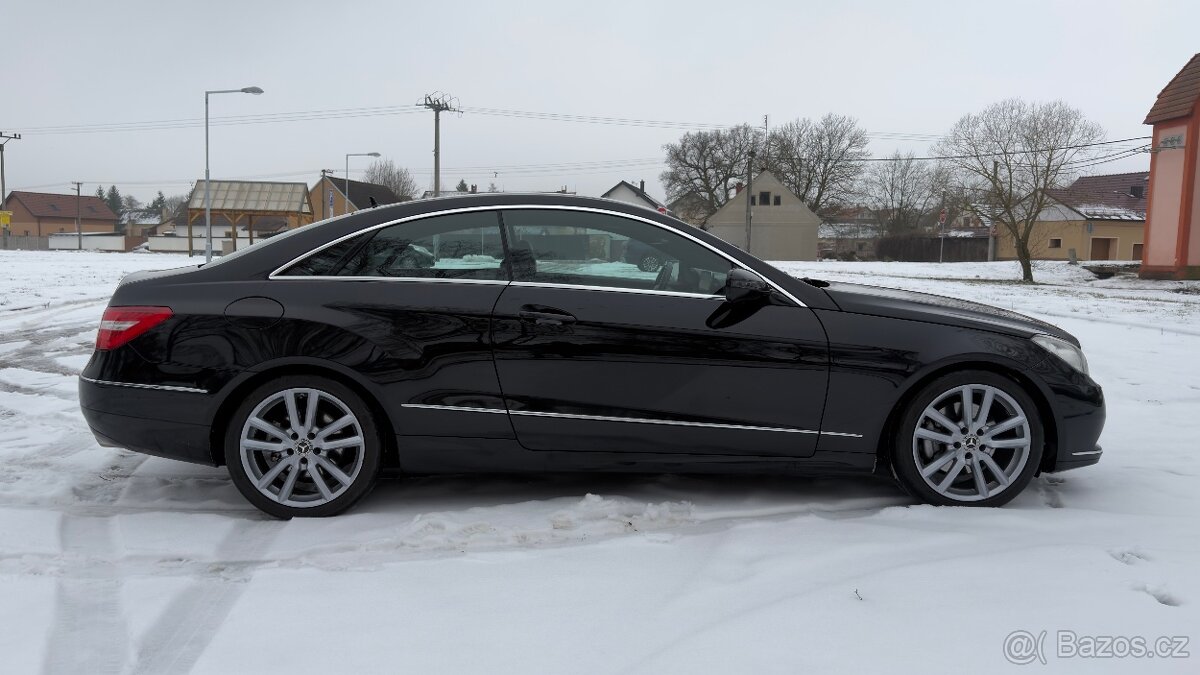 Mercedes Benz e-coupe 350cgi 215 kW - 2