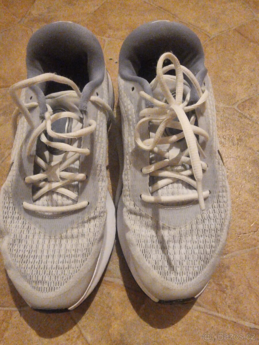 Nike boty 41 velikost, skoro nenošené - 2