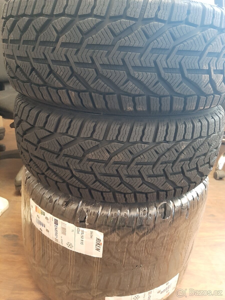 Zimní pneu 195/50 R15 - 2