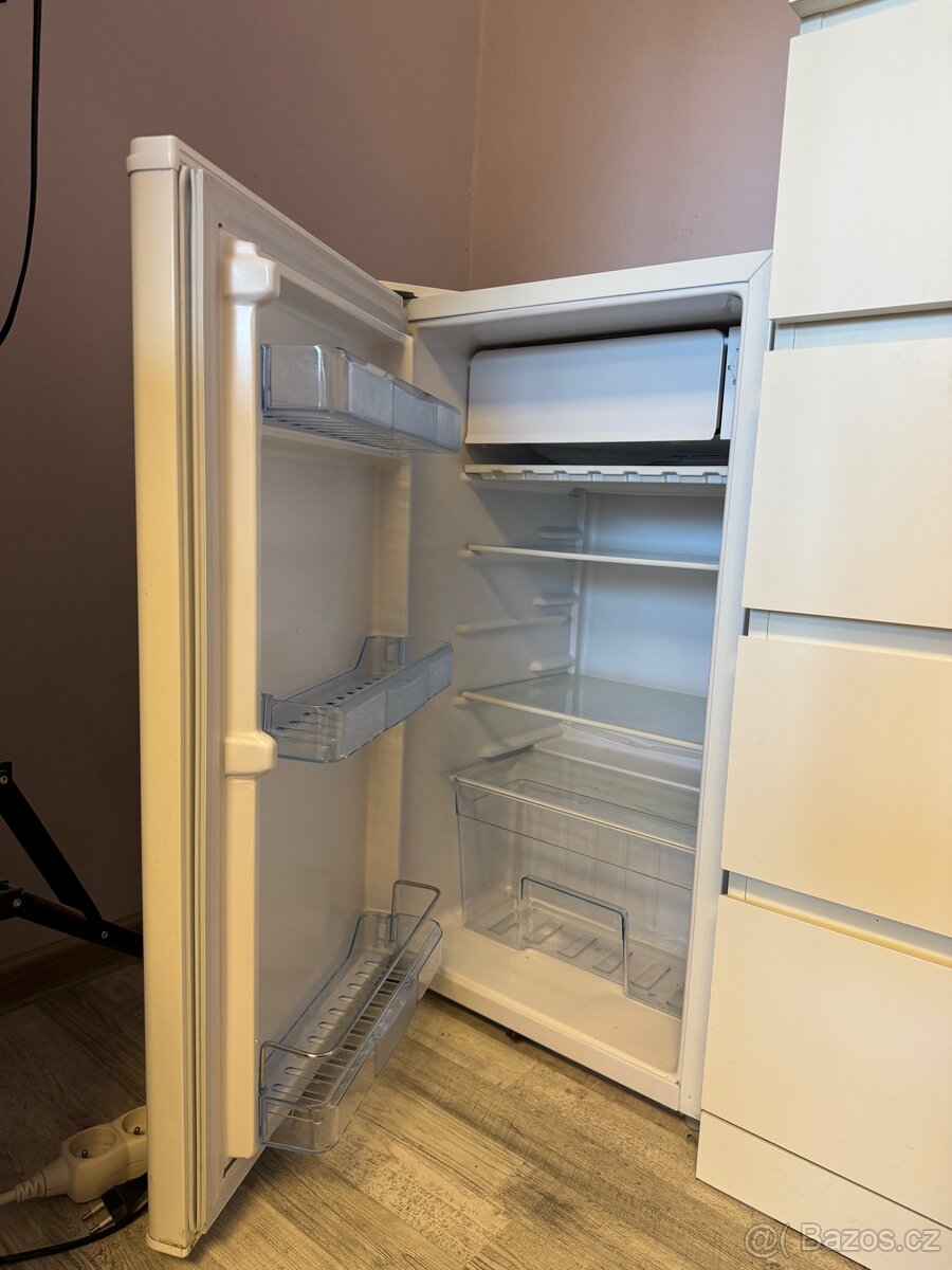 Lednička c mrazákem - 2