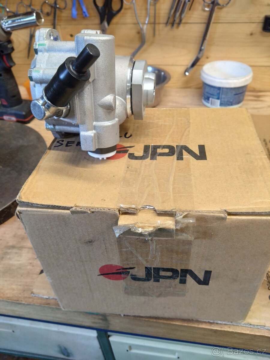 Servočerpadlo hydraulické na VW T4 - 2