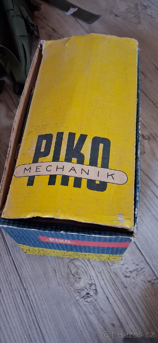 Šicí stroj - hračka - 2