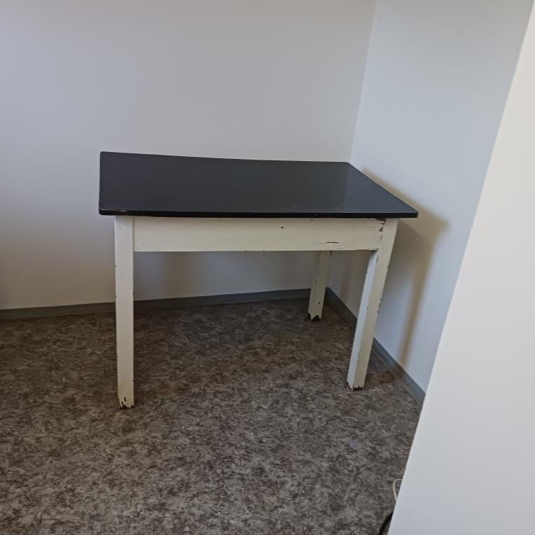 celodřevěný pevný stůl - 2