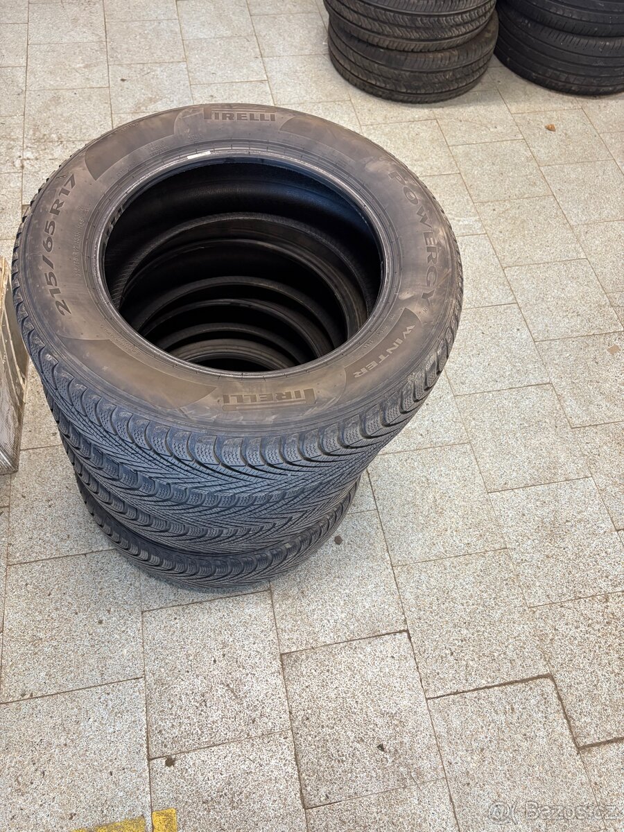 Zimní 215/65R17 - 2