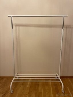 Věšák, šatní stojan Rigga IKEA - 2