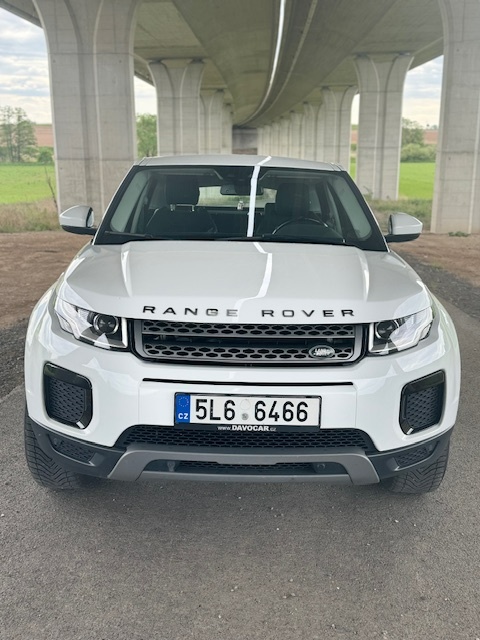 LAND ROVER EVOQUE 2.0TD4 r.12/2018, 150 Pure AWD MANUÁL