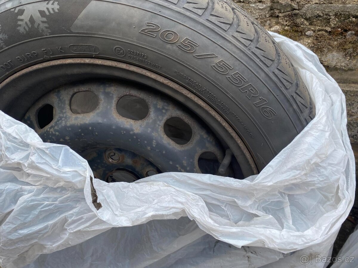 Pneu 205/55R16 zimní Kingstar cena za všechny 4 kusy - 2