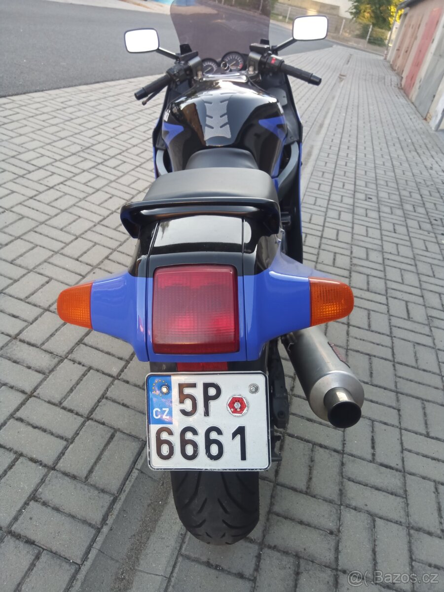 Kawasaki zzr 1100 - 2