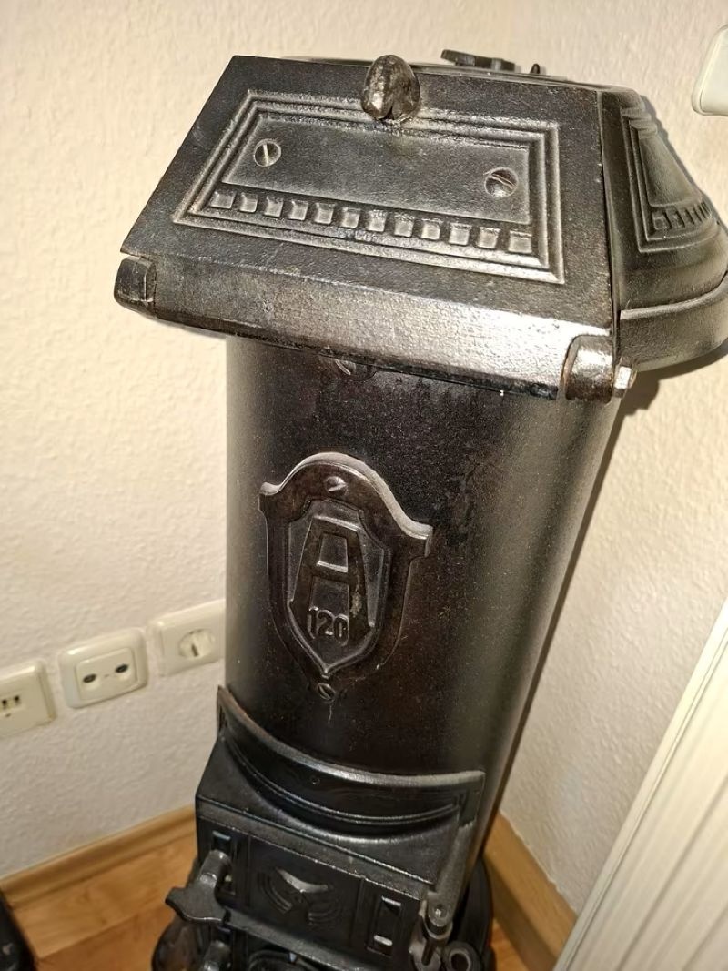 Litinová kamna - včetně krbové sady, viz. foto - 2