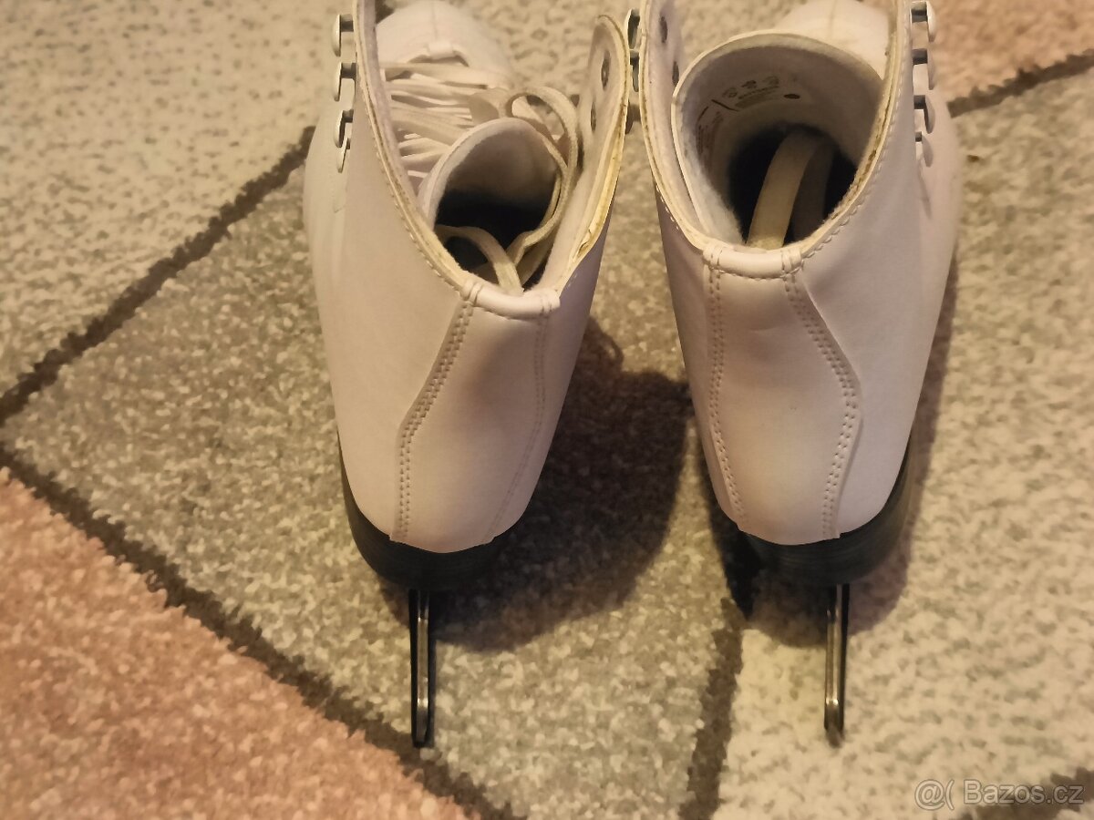 Dívčí brusle vel.36 - 2