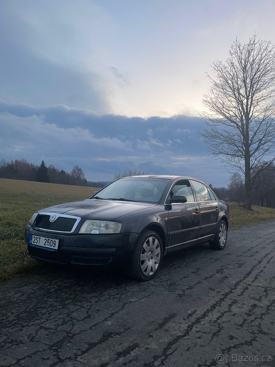 Škoda Superb 2,5tdi V6 - 2