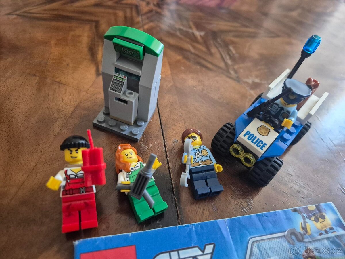 Lego City 60136 Startovací sada pro policii - 2