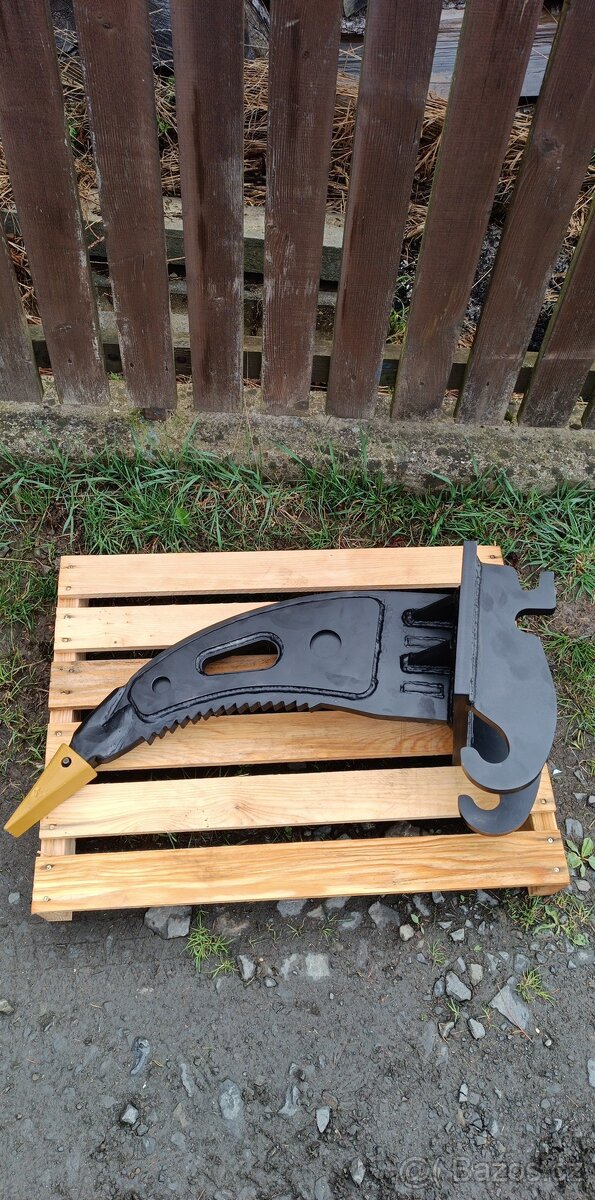 Rozrývací trn/ ripper - 2