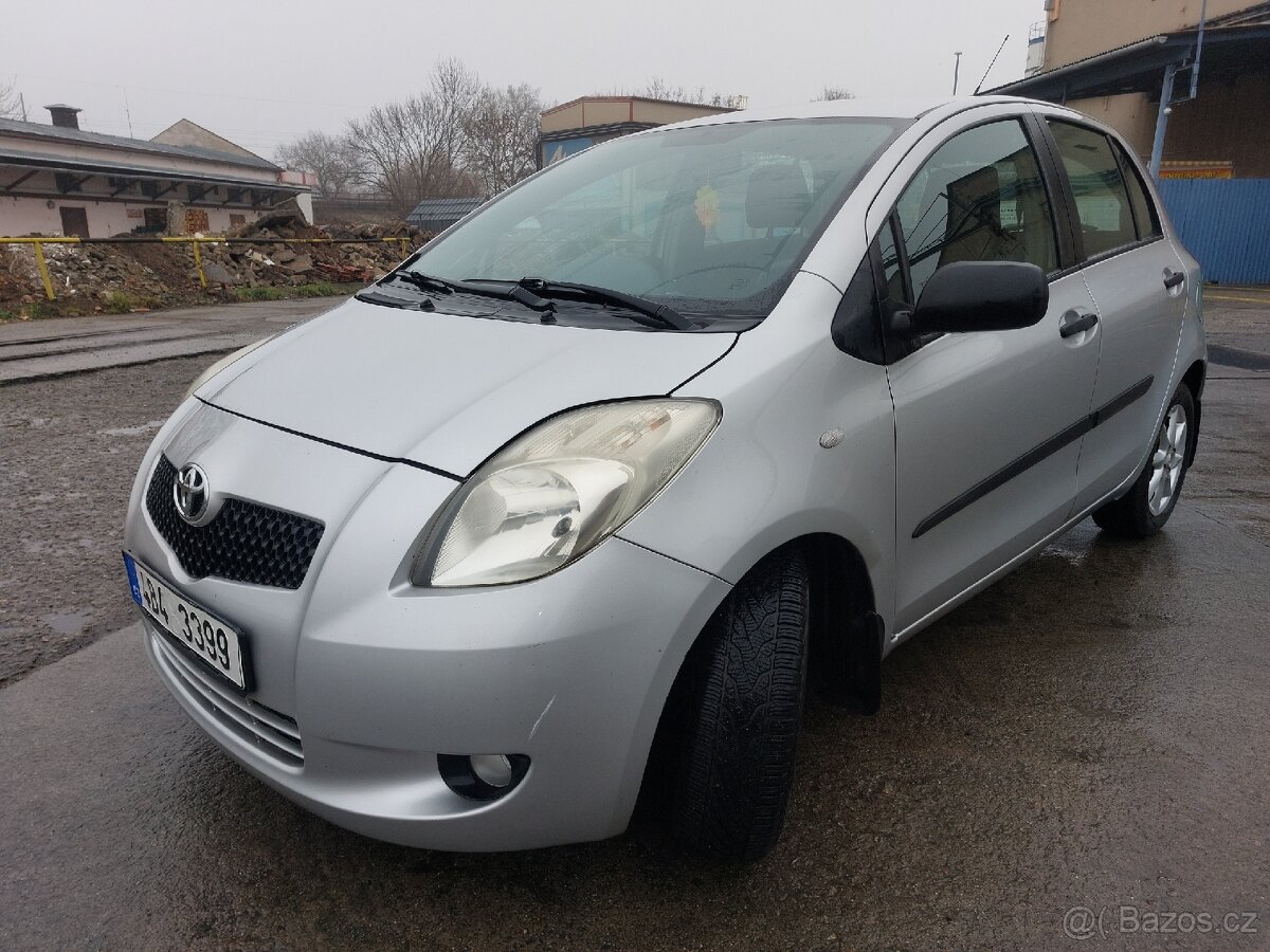 Toyota yaris Top - 2