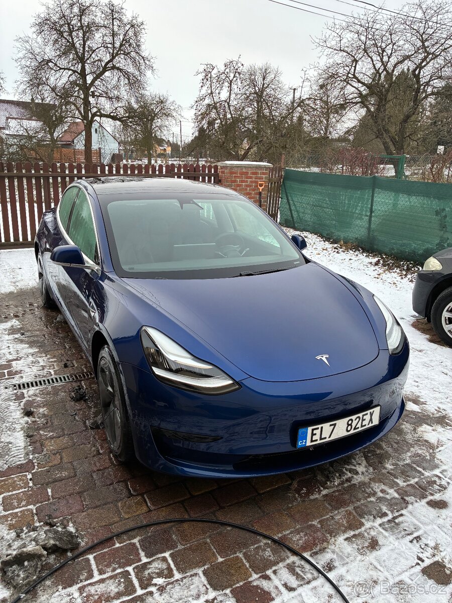 Tesla Model 3 - 2