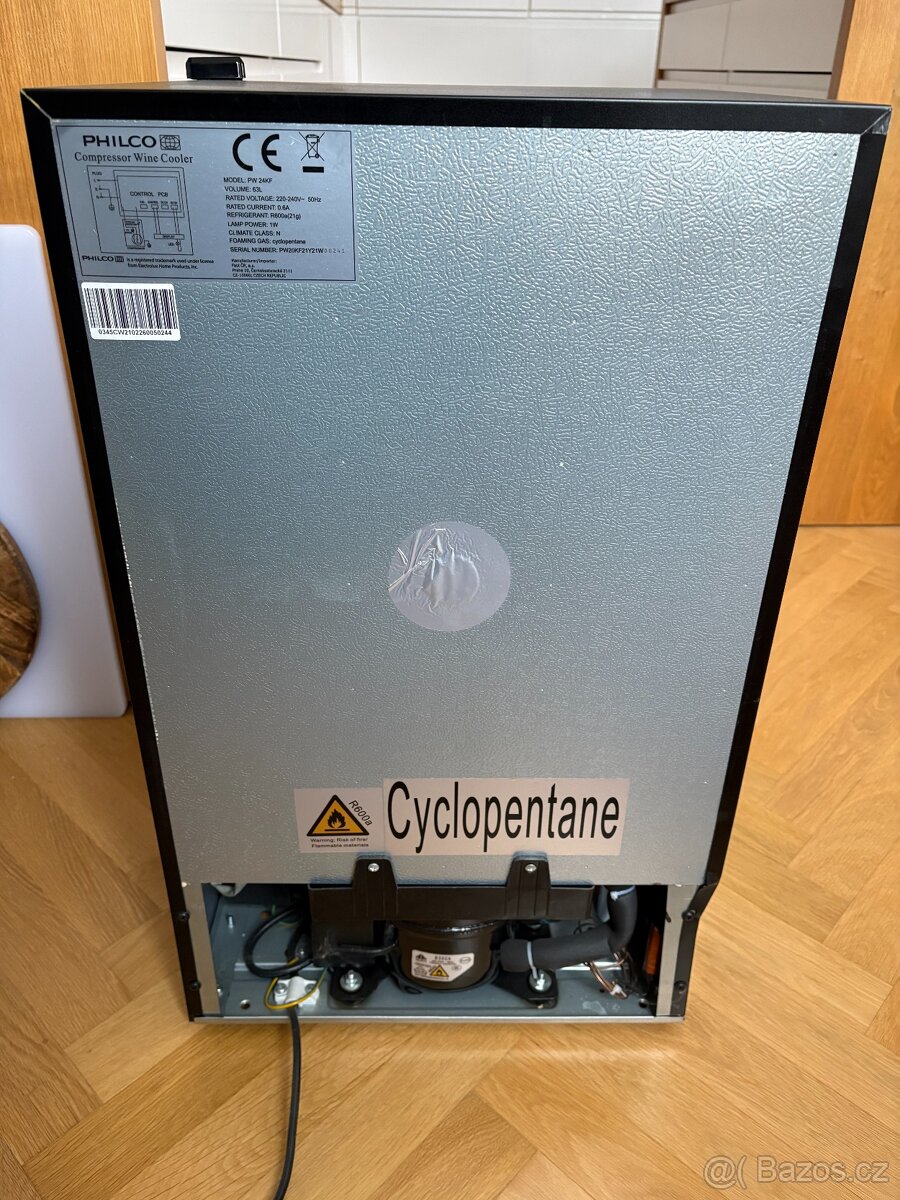 Vinotéka Philco PW 24 KF - 2