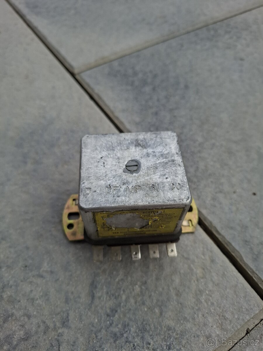 Nové relé Wartburg Trabant - 2