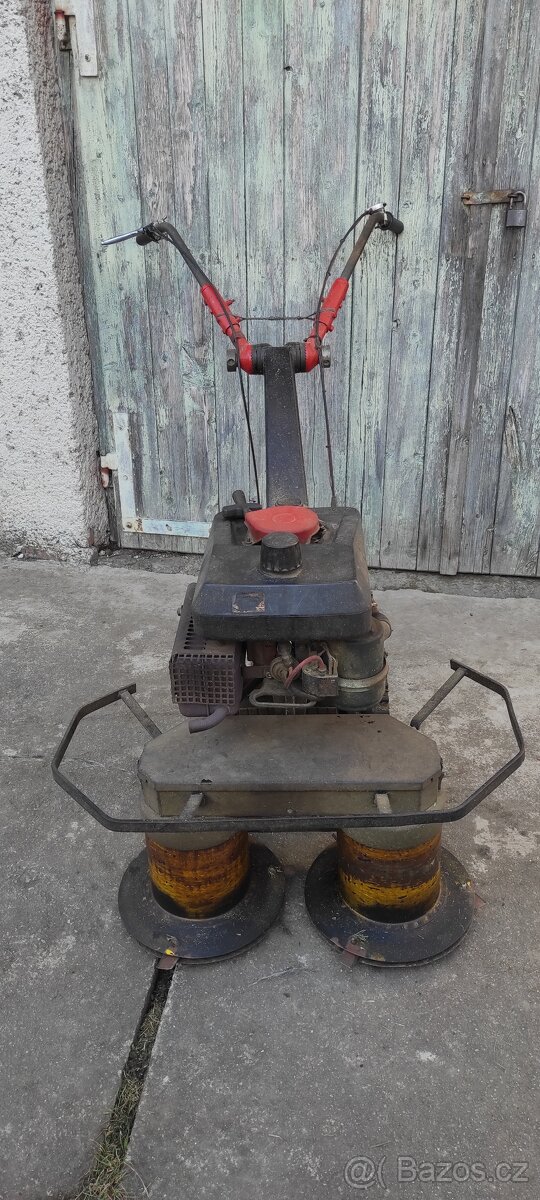 Dvoububnová sekačka Jikov - 2