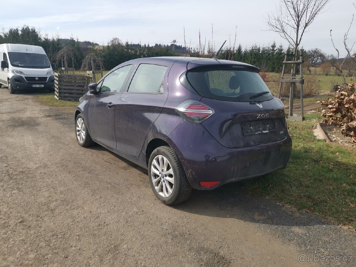 Renault Zoe R110 52 kWh – přijímám rezervace - 2