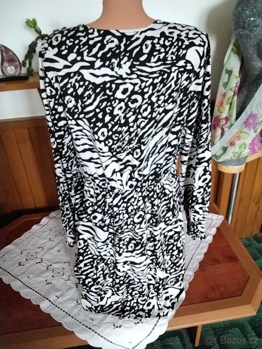 Černobílé saty - 2