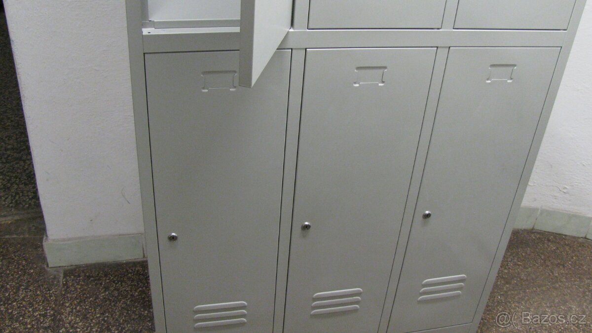 Skříň kovová - 2