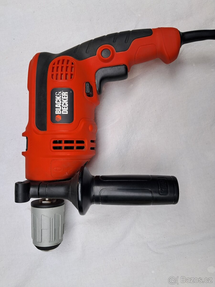 NOVÁ ELEKTRICKÁ VRTAČKA S PŘÍKLEPEM BLACK DECKER - 2