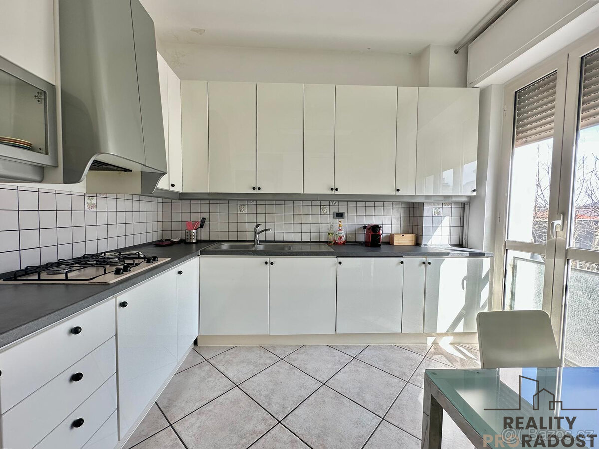 Prodej bytu 3+1 118 m², viale Europa, Montesilvano, Itálie - 2