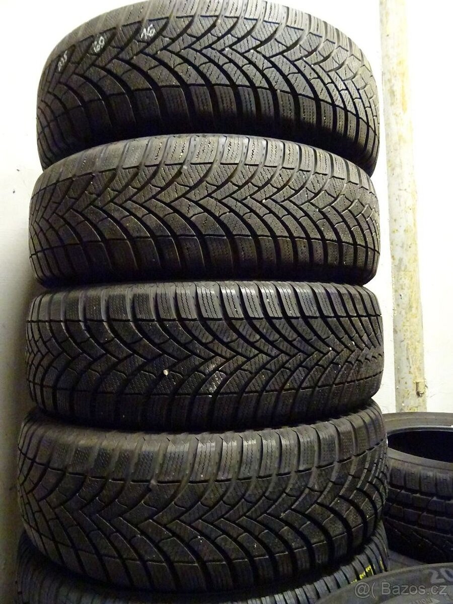 Zimní pneumatiky Semperit, 205/60/16, 8 mm. 4 kusy - 2