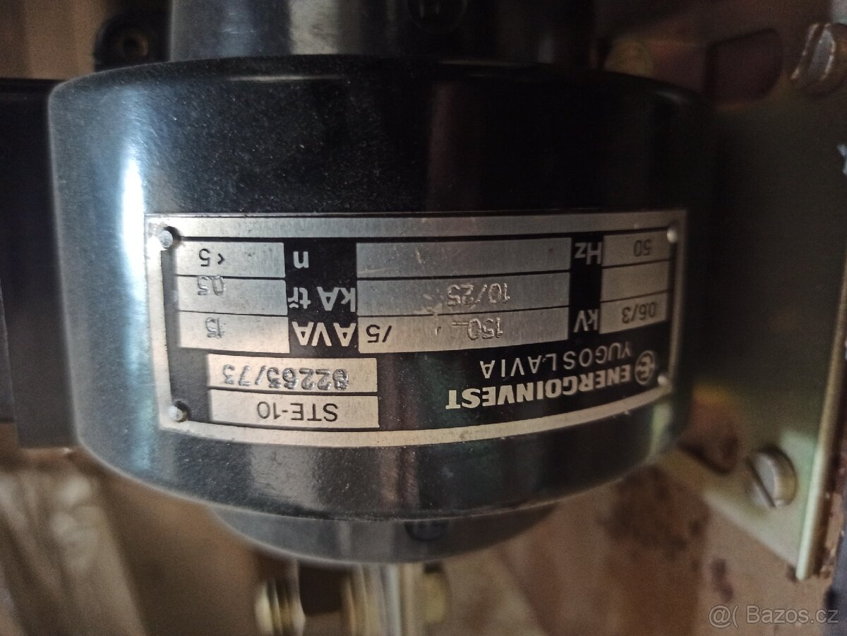 Měřící transformátory proudu 150/5A k dispozici více kusů - 2