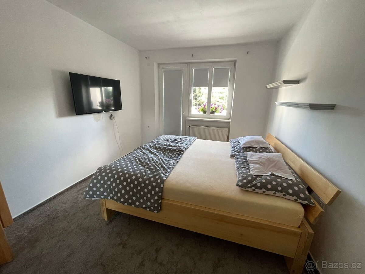 Byt 3+1, Ledečská HB - dělníci, firmy - 2