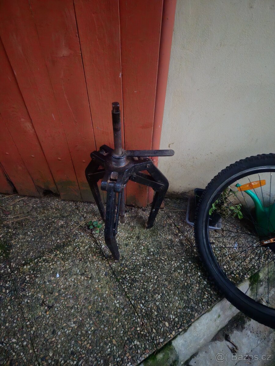 Stahovák velký - 2