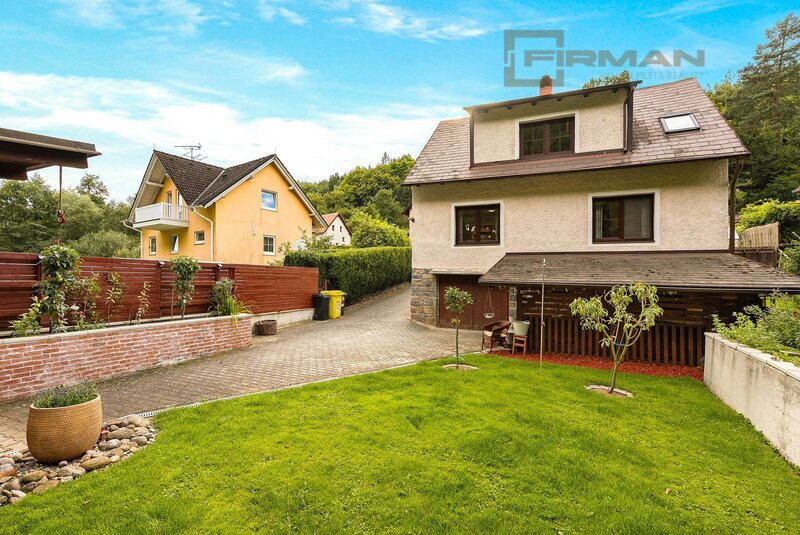 Prodej rodinného domu 5+1, 180 m², pozemek 438 m² Nespeky, P - 2