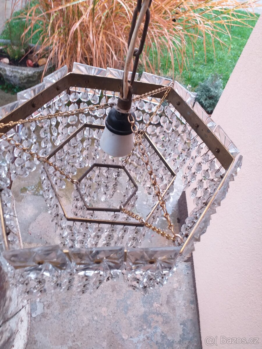 Skleněný lustr - 2