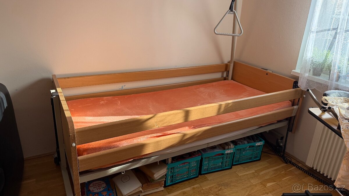 Zdravotní polohovací postel - 2