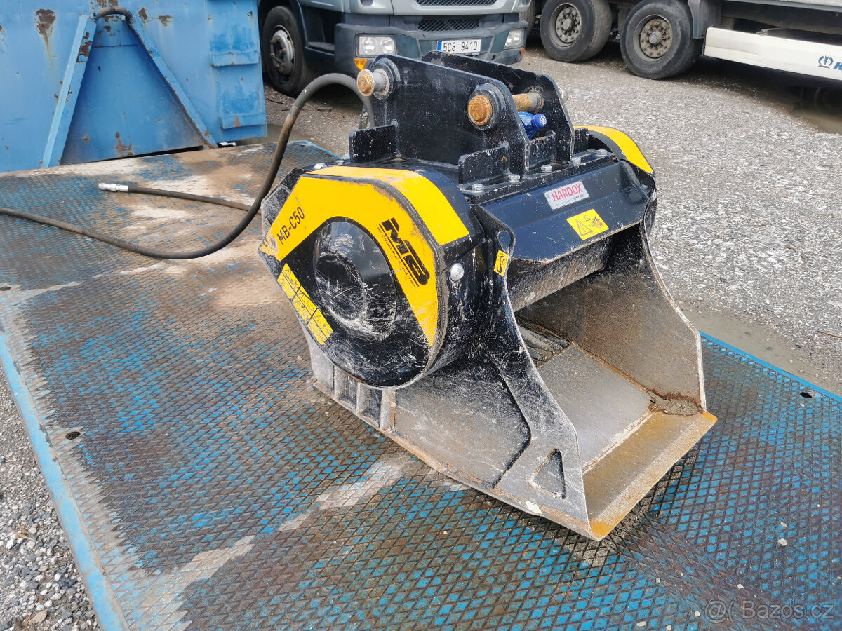 DRTICÍ LŽÍCE MB C50 S4 - 2