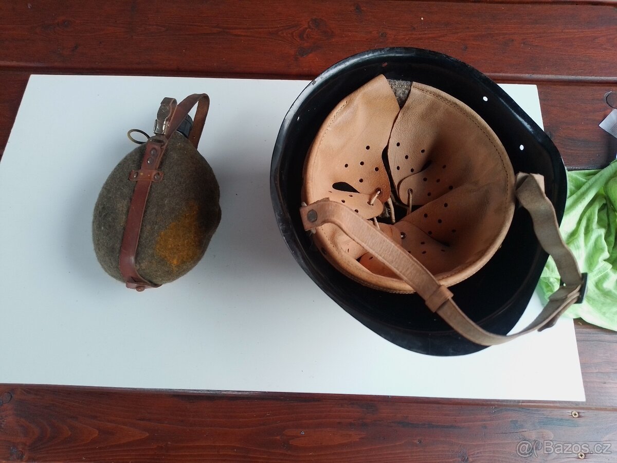 Stará helma přilba - 2