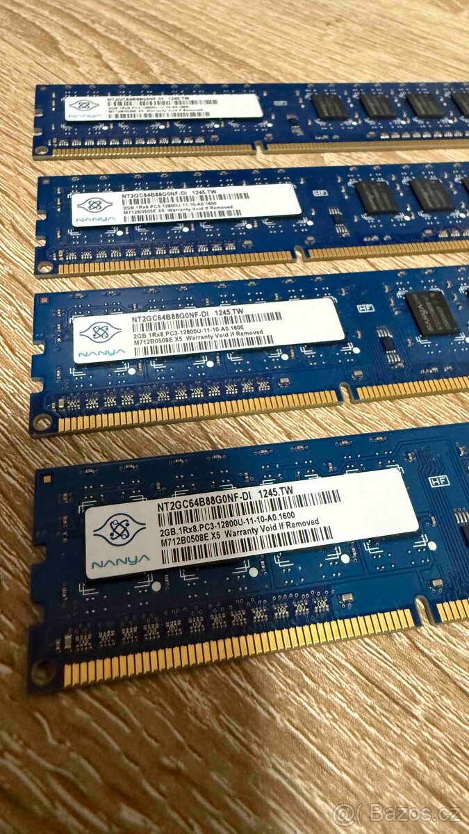 Paměti RAM DDR3 4 ks - 2GB NANYA 2GB PC3-12800U DDR3-1600 - 2