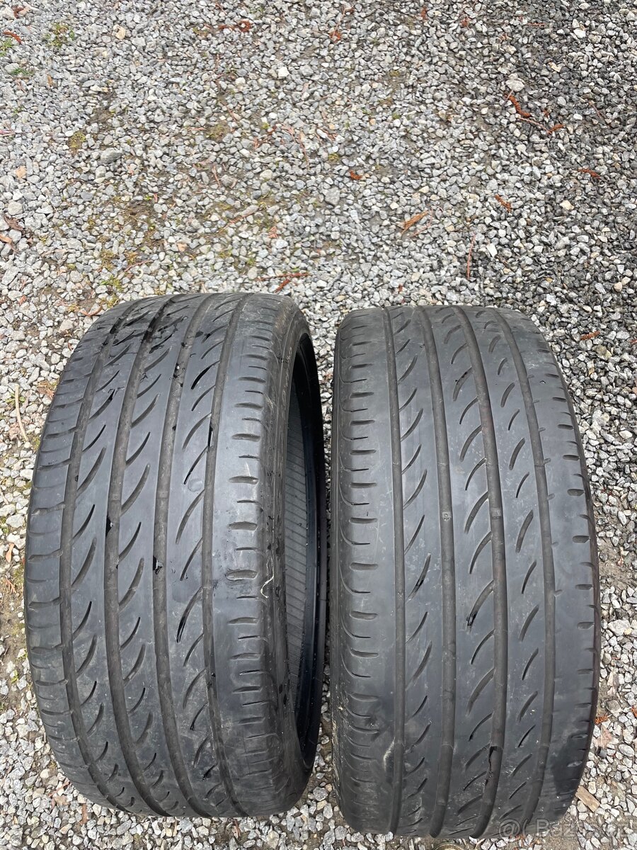 Letní pneu 235/35/19 - 2