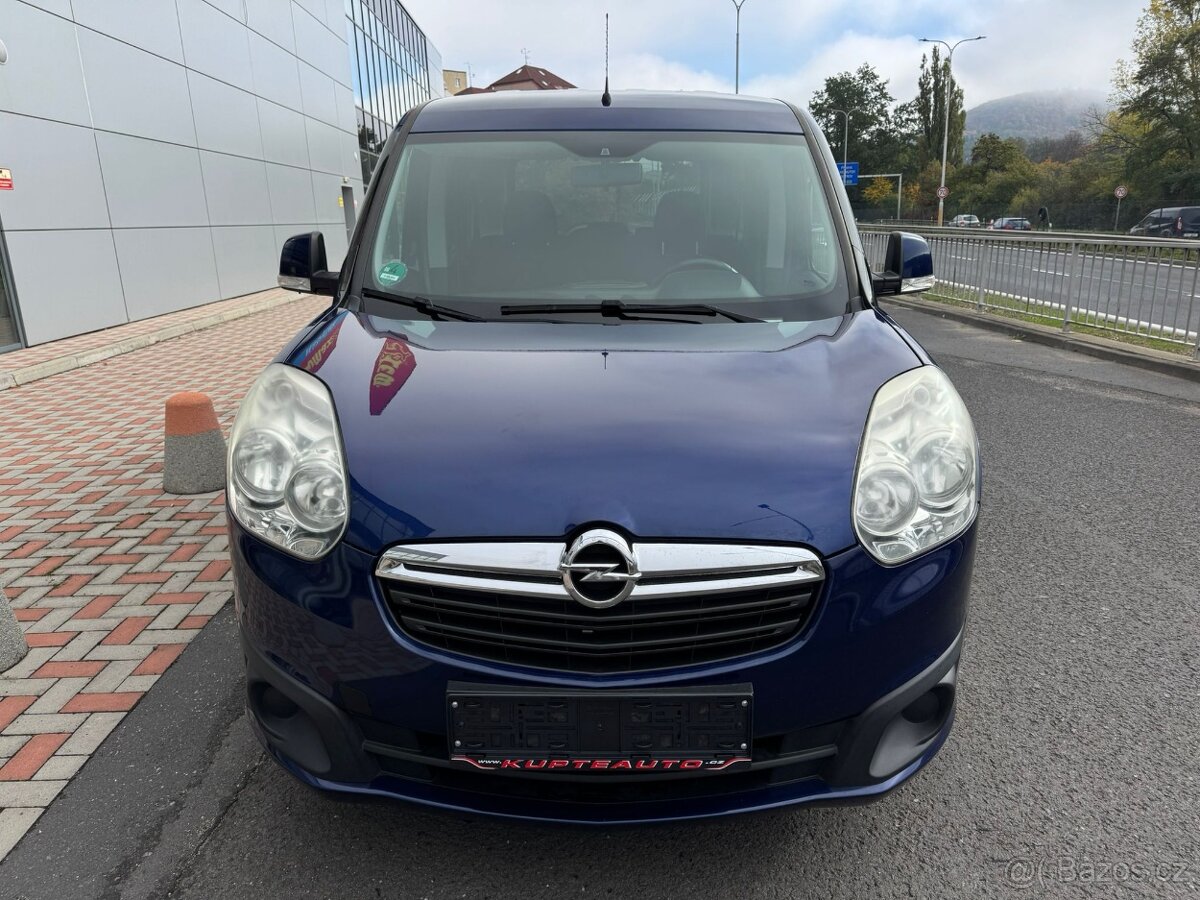 Opel Combo LIFE 1.6CDTi 77kW 2013 5míst 2xŠOUPAČKY - 2