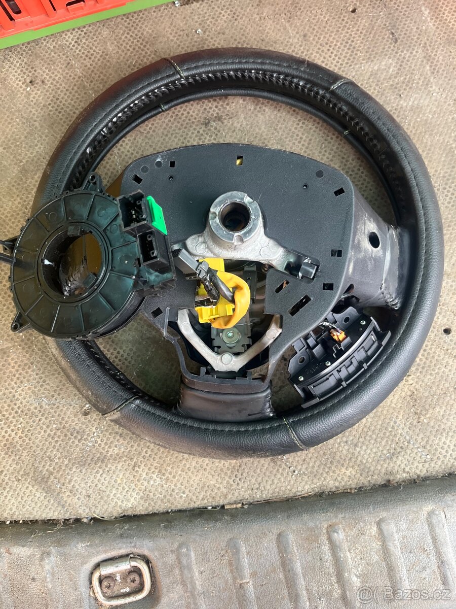 Volant Mitsubishi lancer - 2