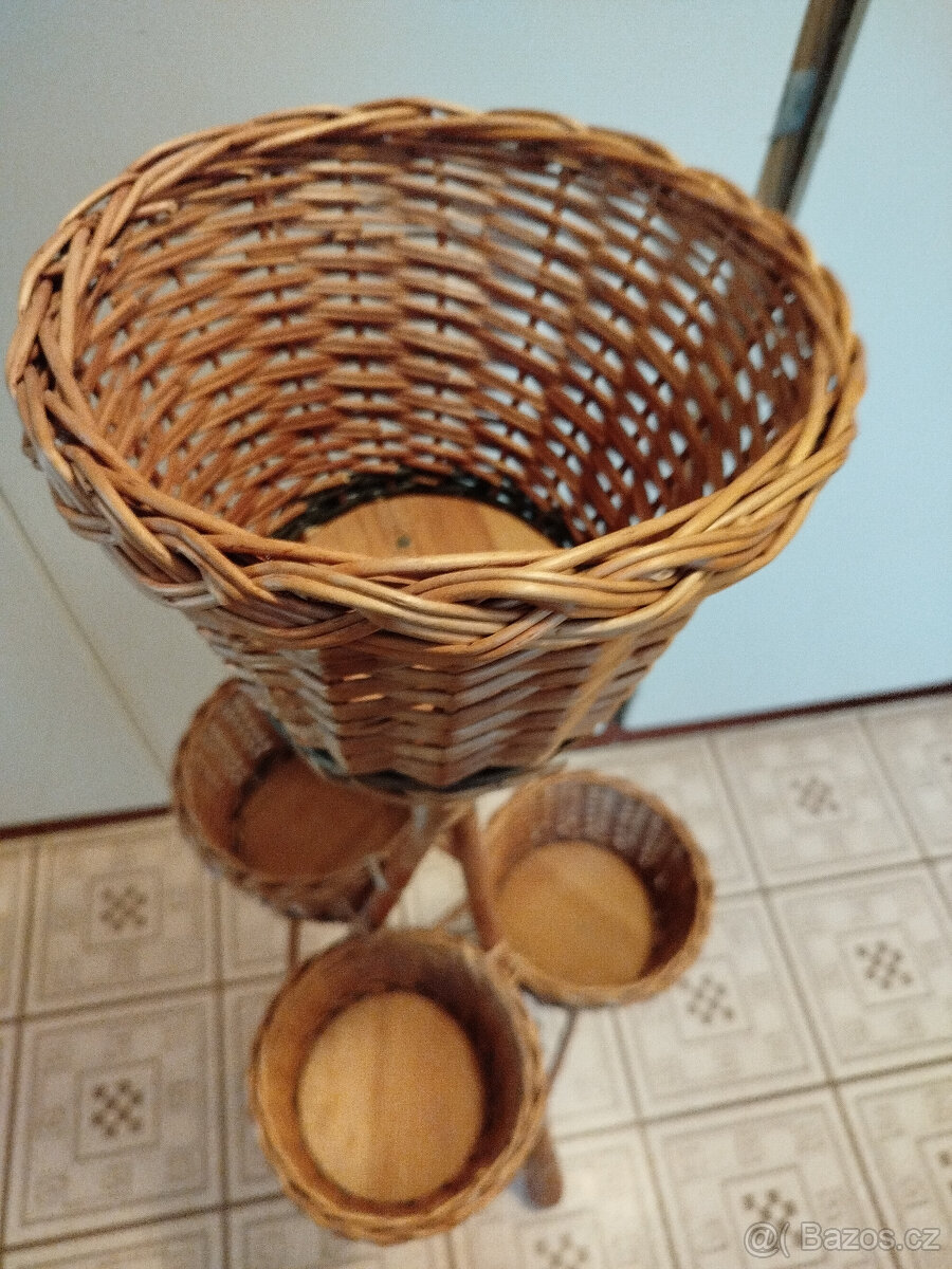 stojan na květiny - 2