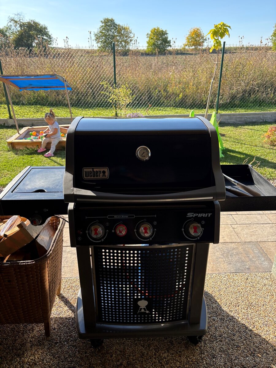 Weber gril Spirit 330 - 2