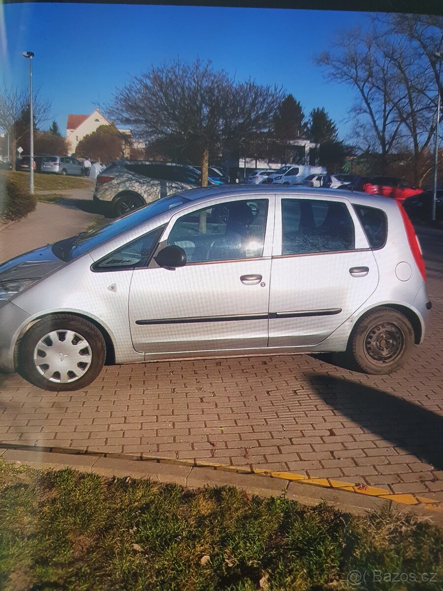 Mitsubishi Colt 1.1 - 2