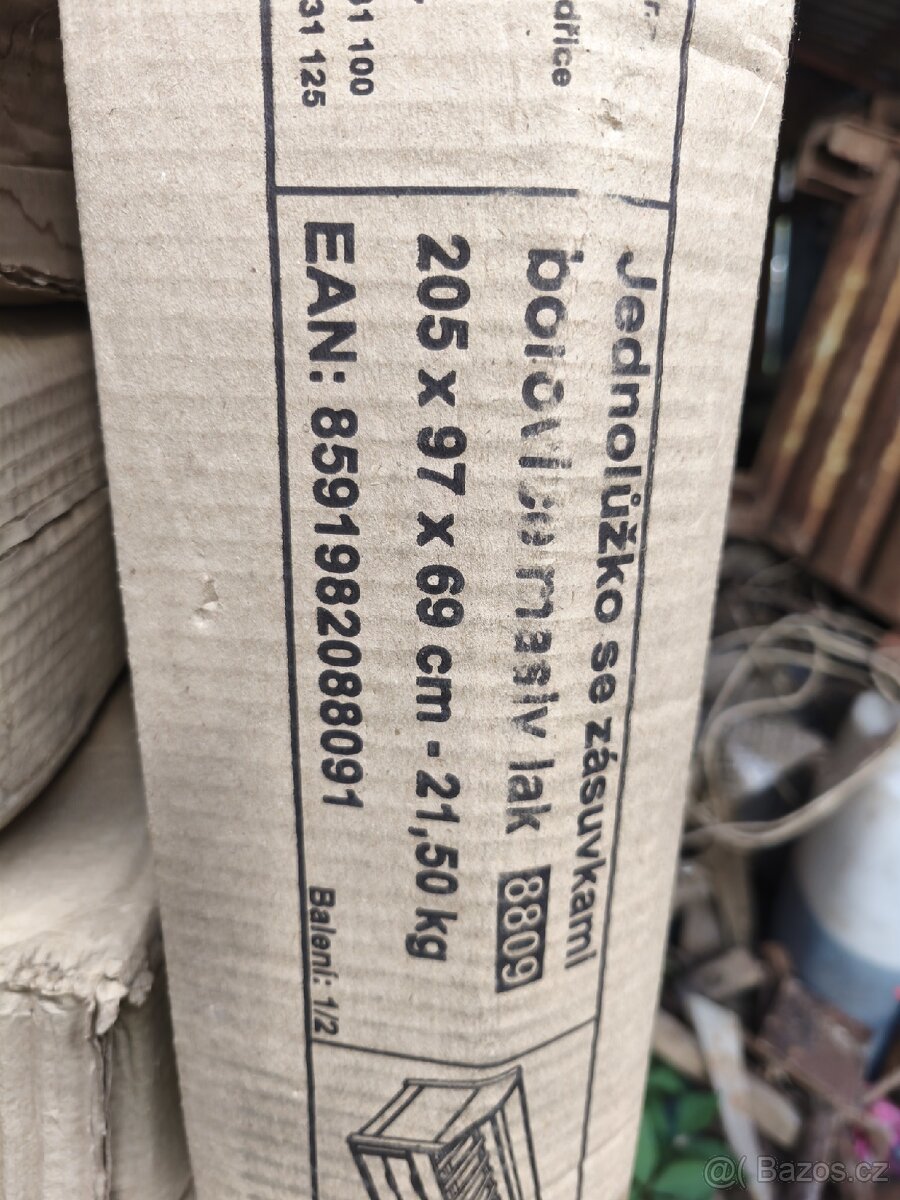 JEDNOLŮŽKOVÁ POSTEL DŘEVO DUB - 2