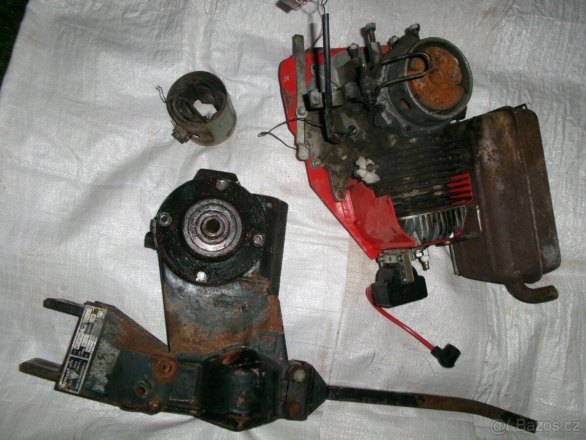 Prodám díly na zahradní frézu zn.TERA-VARI a další. Prodám ř - 2