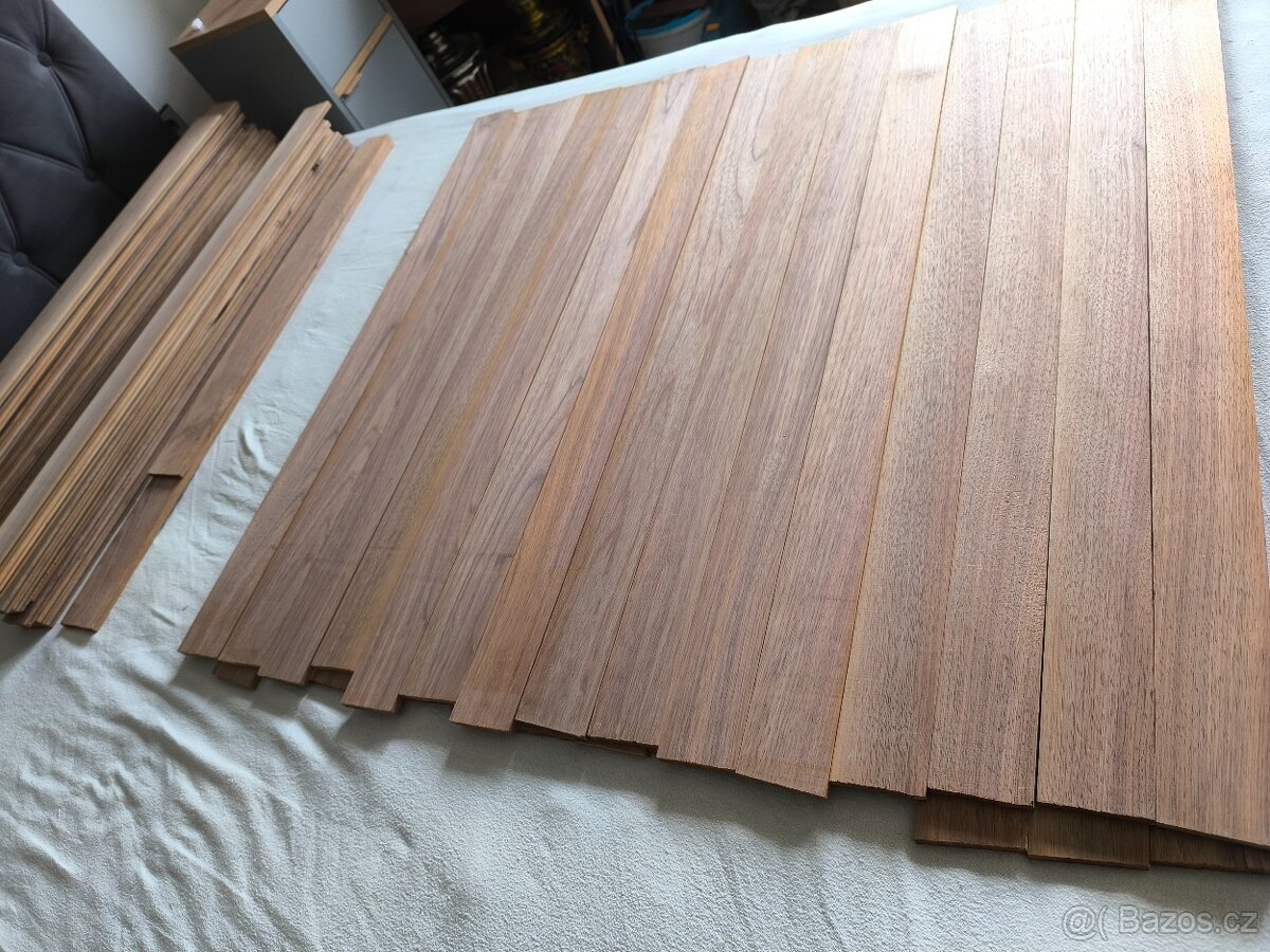 Prodám masivní orešakové obklady - 2