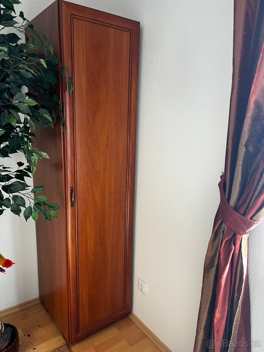 Krásný set vitrín antik - 2